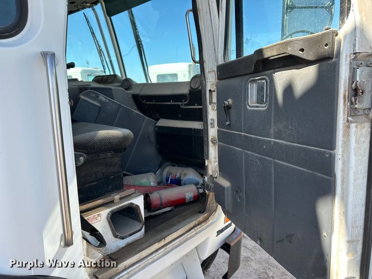 image for item IB9388 2016 Autocar Xpeditor refuse truck