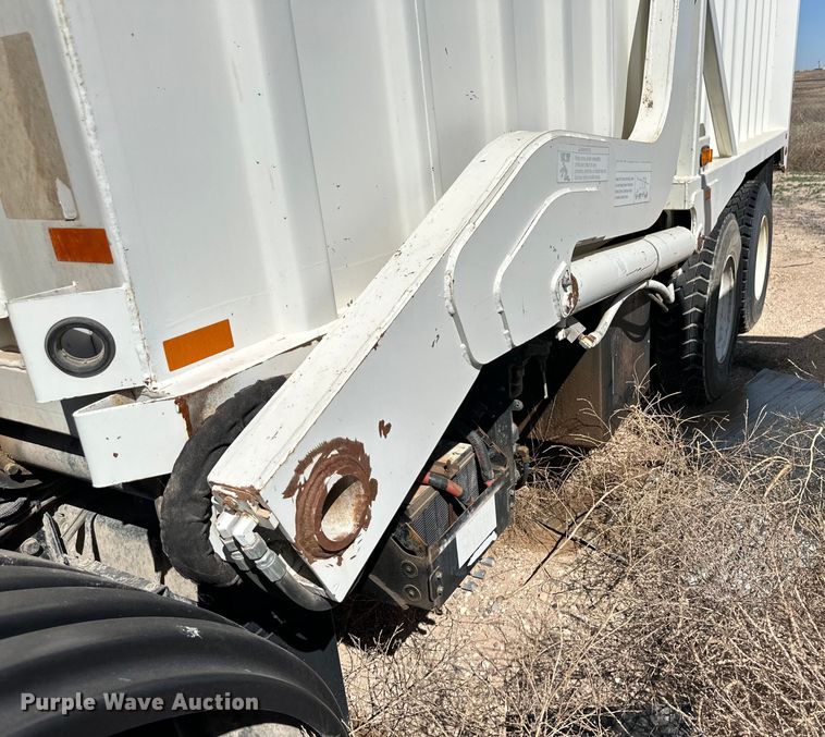 image for item IB9404 2012 AutoCar  Xpeditor refuse truck