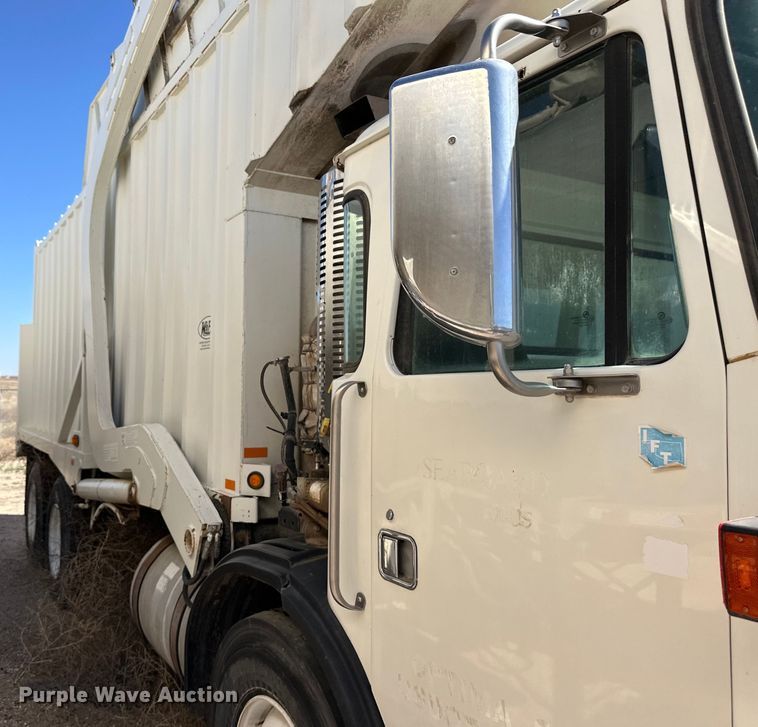 image for item IB9404 2012 AutoCar  Xpeditor refuse truck