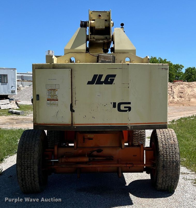 image for item JS9956 1992 JLG 110HX boom lift