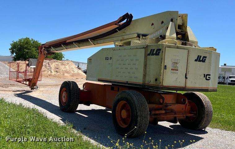 image for item JS9956 1992 JLG 110HX boom lift