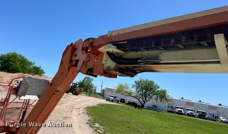 image for item JS9956 1992 JLG 110HX boom lift