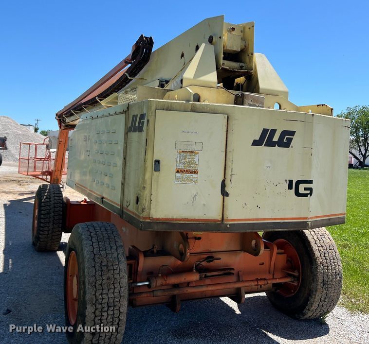 image for item JS9956 1992 JLG 110HX boom lift