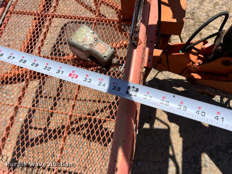 image for item JS9956 1992 JLG 110HX boom lift