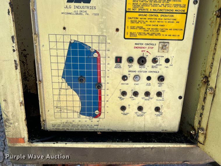 image for item JS9956 1992 JLG 110HX boom lift