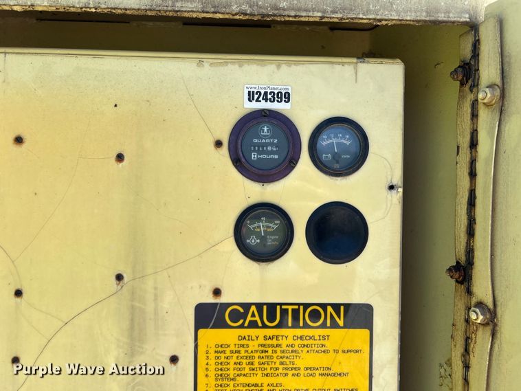 image for item JS9956 1992 JLG 110HX boom lift