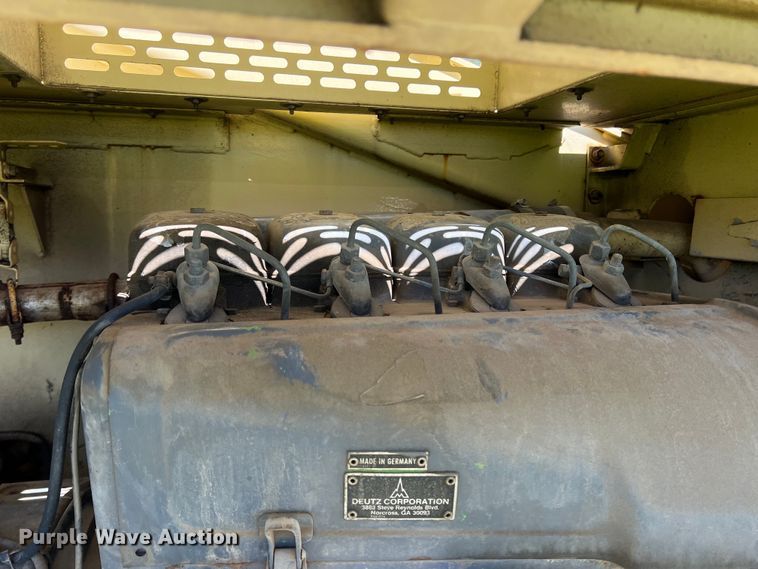 image for item JS9956 1992 JLG 110HX boom lift