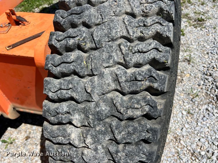 image for item JS9956 1992 JLG 110HX boom lift