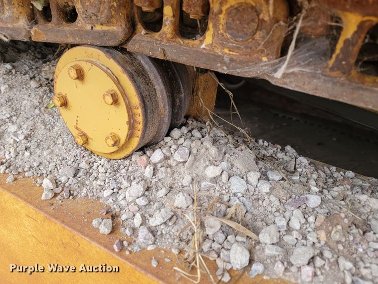 image for item JW9644 Gomaco 8500B trimmer