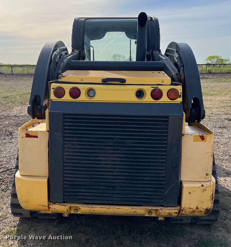 image for item KV9770 2016 New Holland  C238 tracked skid steer loader