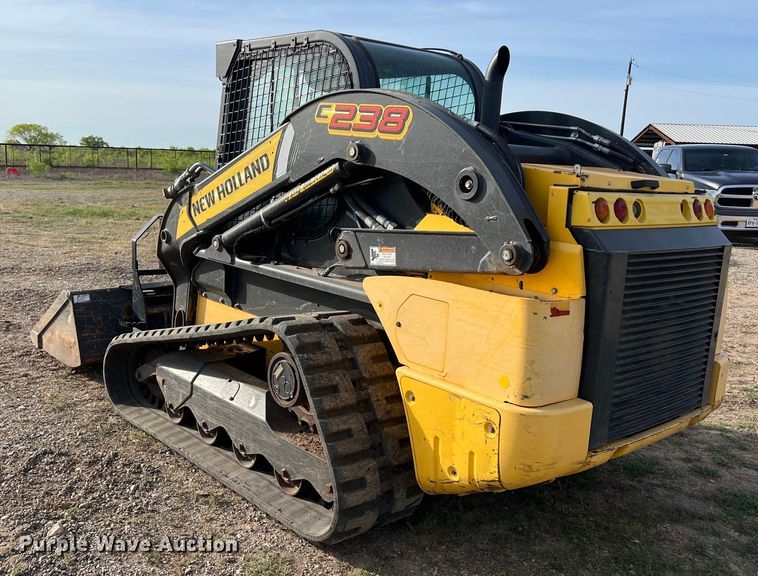 image for item KV9770 2016 New Holland  C238 tracked skid steer loader