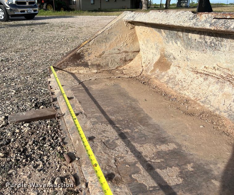 image for item KV9770 2016 New Holland  C238 tracked skid steer loader