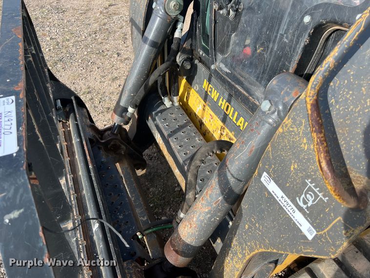 image for item KV9770 2016 New Holland  C238 tracked skid steer loader