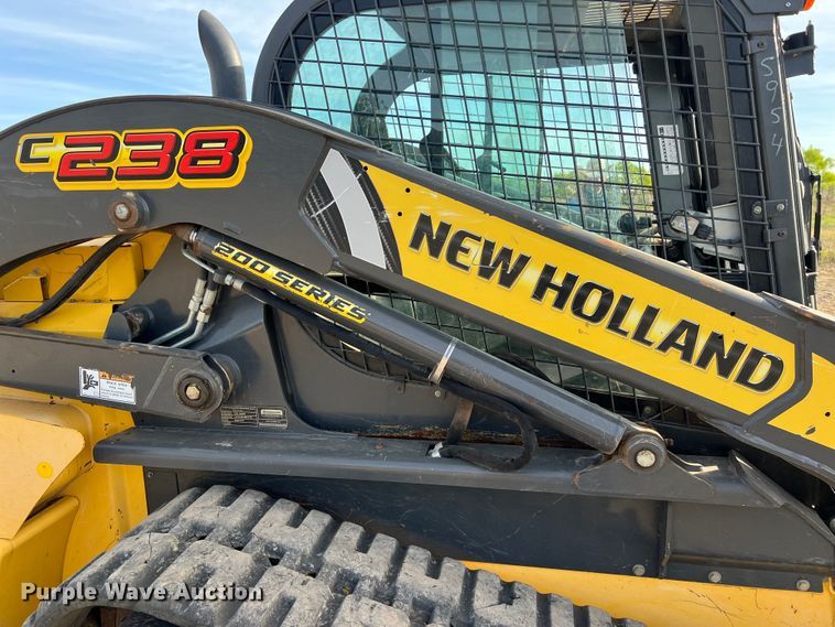 image for item KV9770 2016 New Holland  C238 tracked skid steer loader