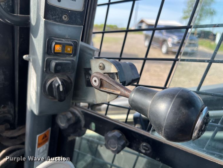 image for item KV9770 2016 New Holland  C238 tracked skid steer loader