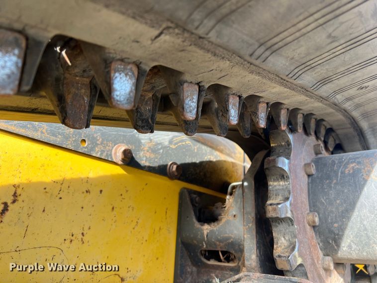 image for item KV9770 2016 New Holland  C238 tracked skid steer loader