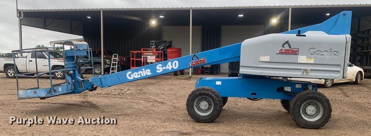 image for item KX9974 2012 Genie S40 boom lift