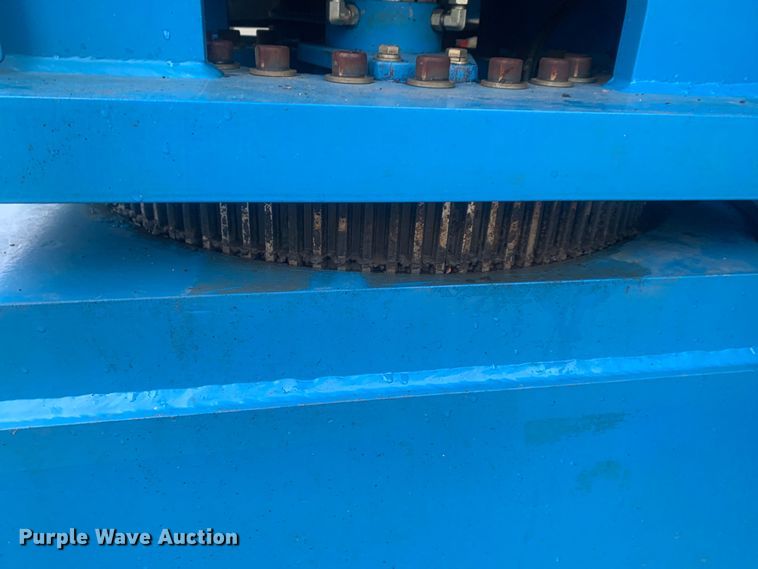 image for item KX9974 2012 Genie S40 boom lift