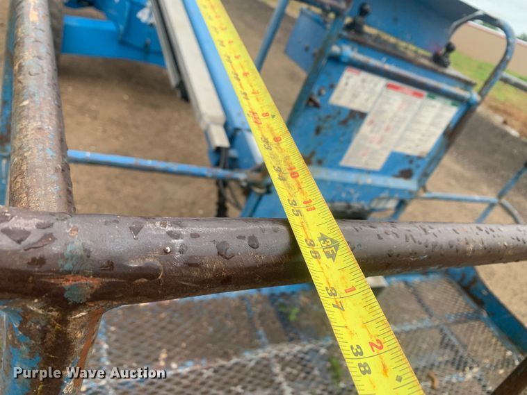 image for item KX9974 2012 Genie S40 boom lift