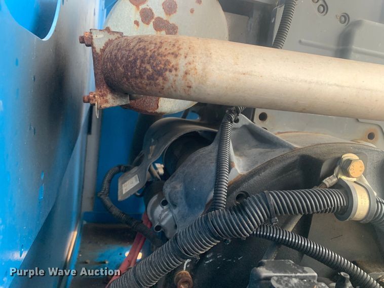 image for item KX9974 2012 Genie S40 boom lift