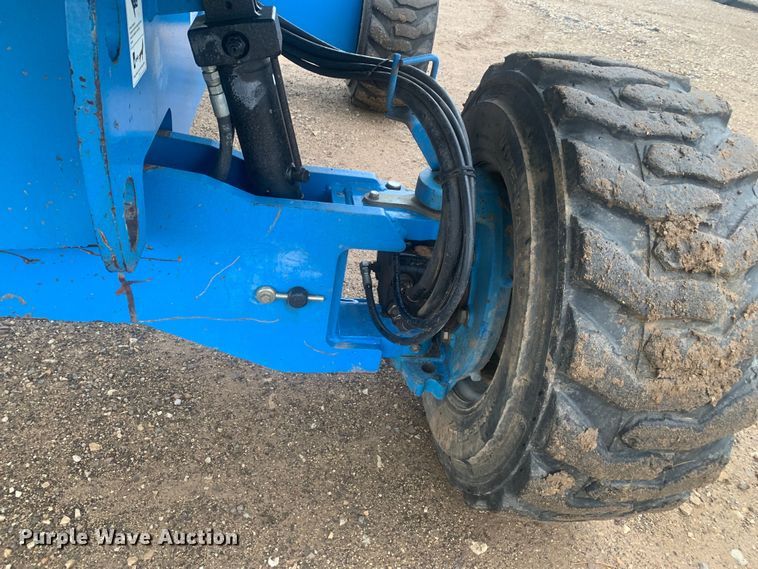 image for item KX9974 2012 Genie S40 boom lift