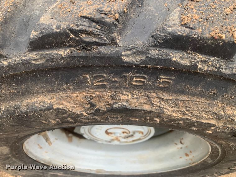 image for item KX9974 2012 Genie S40 boom lift