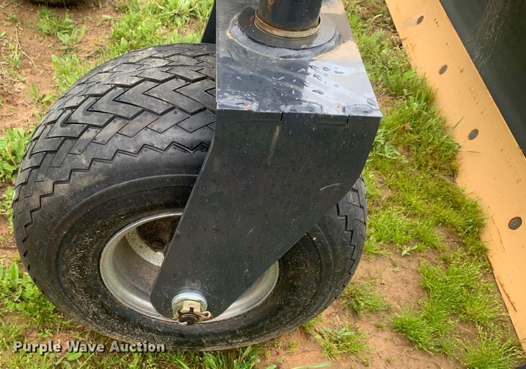 image for item KX9975 2023 Landhonor GM-12-96W skid steer grader