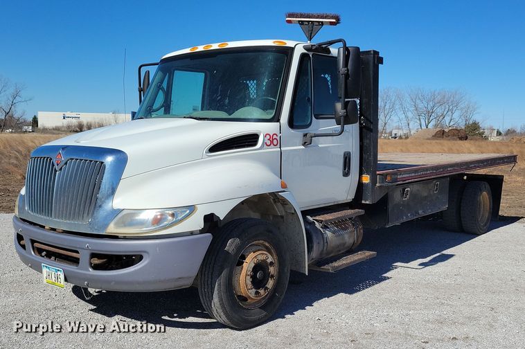 image for item LC9936 2007 International  4300 dump flatbed truck