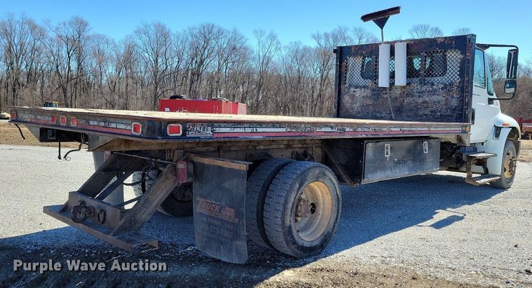image for item LC9936 2007 International  4300 dump flatbed truck