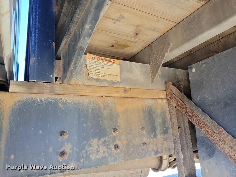 image for item LC9936 2007 International  4300 dump flatbed truck