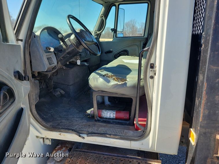 image for item LC9936 2007 International  4300 dump flatbed truck