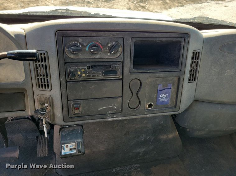 image for item LC9936 2007 International  4300 dump flatbed truck