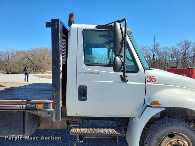 image for item LC9936 2007 International  4300 dump flatbed truck