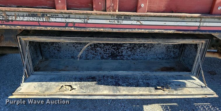 image for item LC9937 2006 International  4300 dump flatbed truck