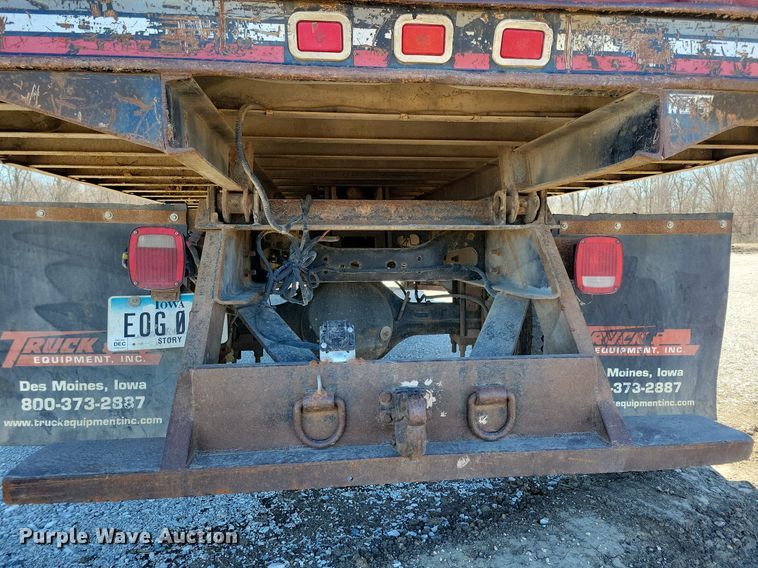 image for item LC9937 2006 International  4300 dump flatbed truck
