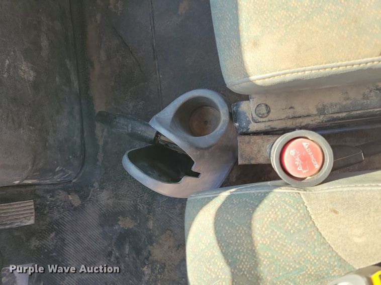 image for item LC9937 2006 International  4300 dump flatbed truck