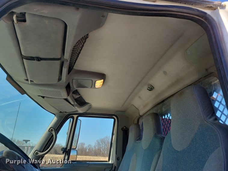 image for item LC9937 2006 International  4300 dump flatbed truck