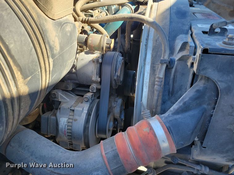 image for item LC9937 2006 International  4300 dump flatbed truck