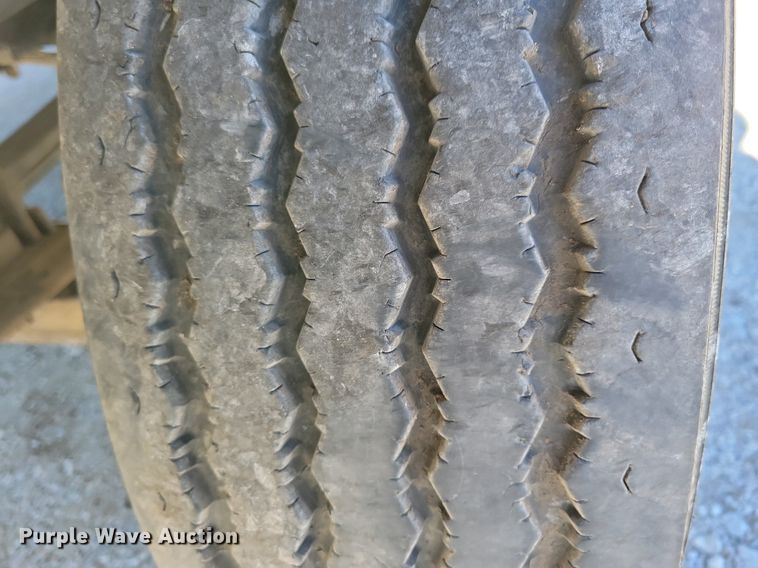 image for item LC9937 2006 International  4300 dump flatbed truck