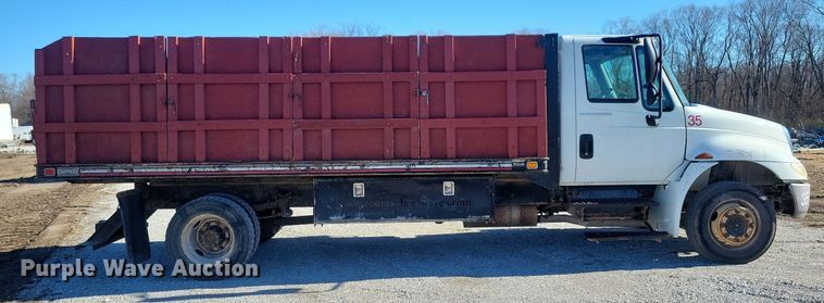 image for item LC9938 2007 International 4300 dump flatbed truck