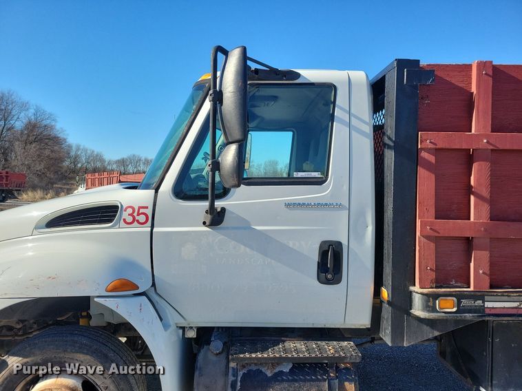 image for item LC9938 2007 International 4300 dump flatbed truck