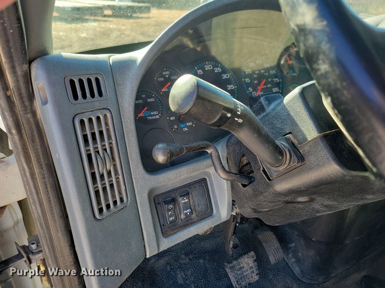 image for item LC9938 2007 International 4300 dump flatbed truck