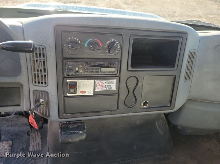 image for item LC9938 2007 International 4300 dump flatbed truck