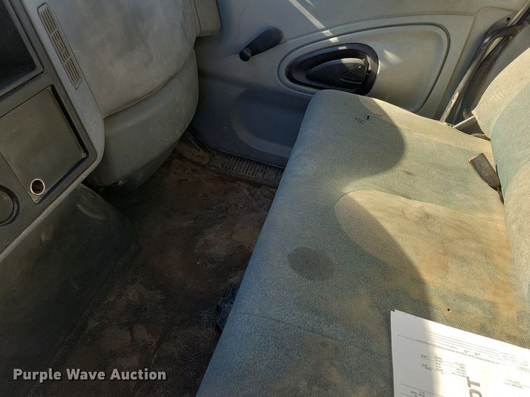 image for item LC9938 2007 International 4300 dump flatbed truck