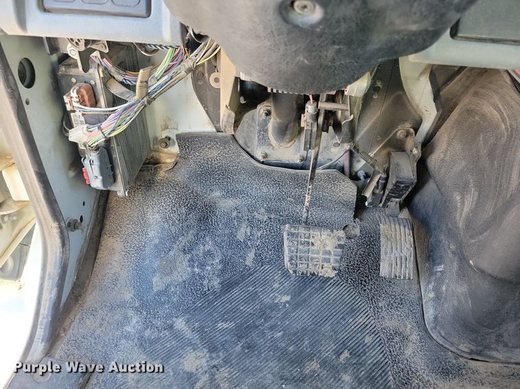 image for item LC9938 2007 International 4300 dump flatbed truck