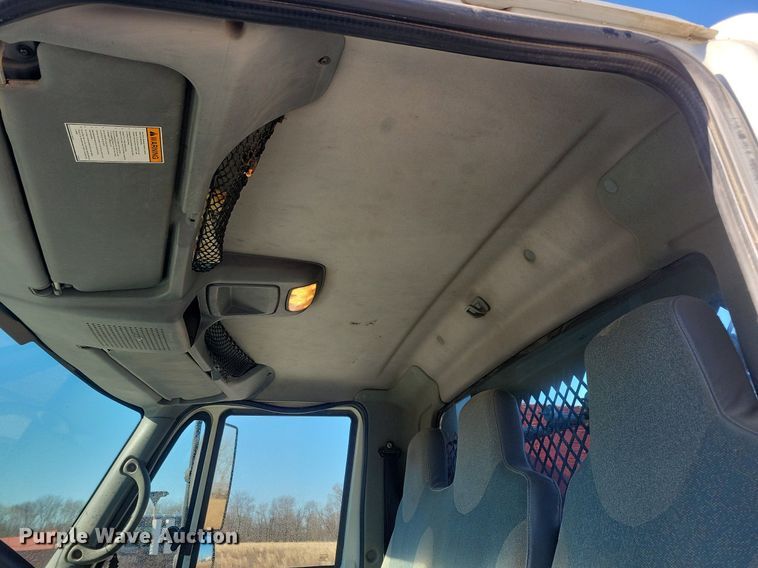 image for item LC9938 2007 International 4300 dump flatbed truck