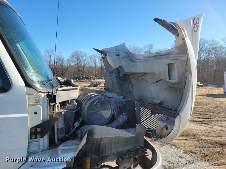 image for item LC9938 2007 International 4300 dump flatbed truck