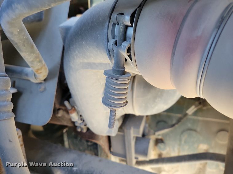 image for item LC9938 2007 International 4300 dump flatbed truck