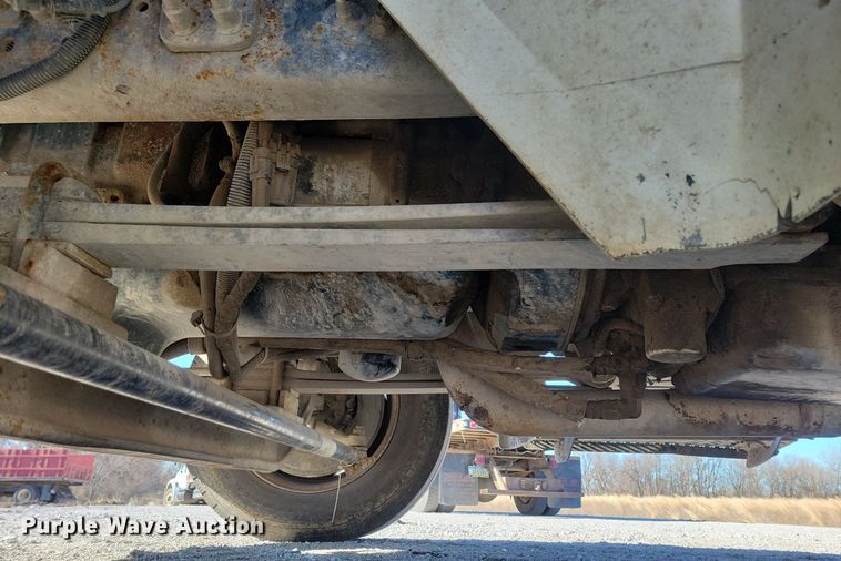 image for item LC9938 2007 International 4300 dump flatbed truck