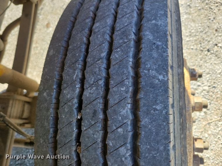 image for item LC9938 2007 International 4300 dump flatbed truck